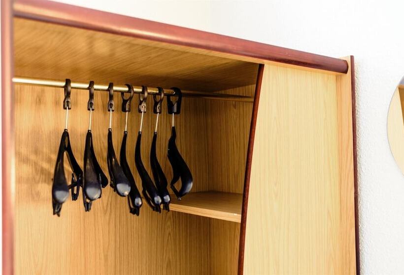 فندق Campanile Manchester