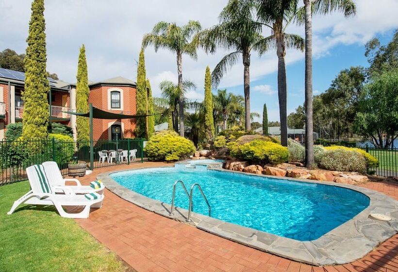 Hotel Clare Country Club