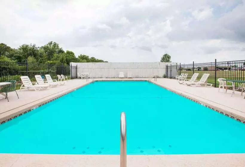 Отель Days Inn By Wyndham Alma Arkansas