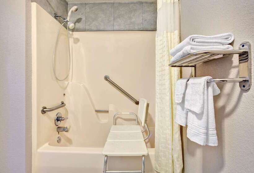 בית מלון כפרי Days Inn By Wyndham Hernando