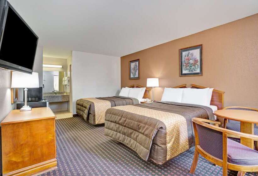 בית מלון כפרי Days Inn By Wyndham Hernando