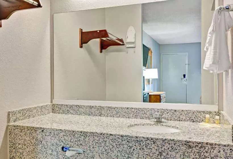 호텔 Days Inn By Wyndham Hernando