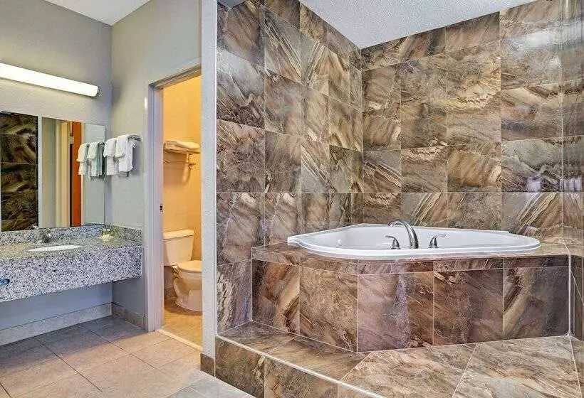 호텔 Days Inn By Wyndham Hernando