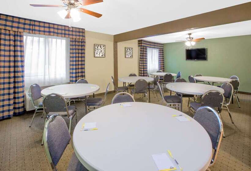 فندق Days Inn By Wyndham Hillsdale