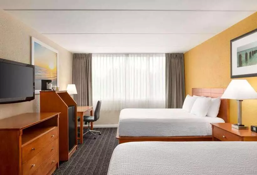 Envision Hotel Miami International Airport