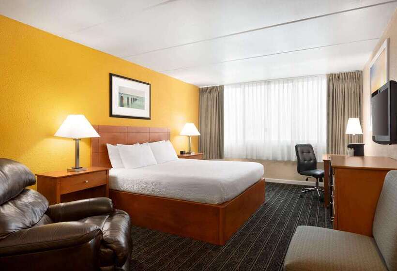 Envision Hotel Miami International Airport