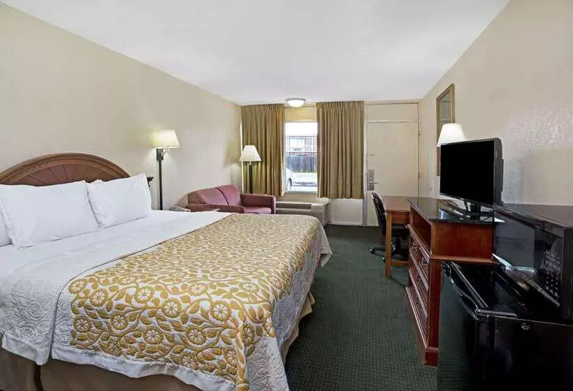 Отель Days Inn By Wyndham St Augustine I 95 Outlet Mall