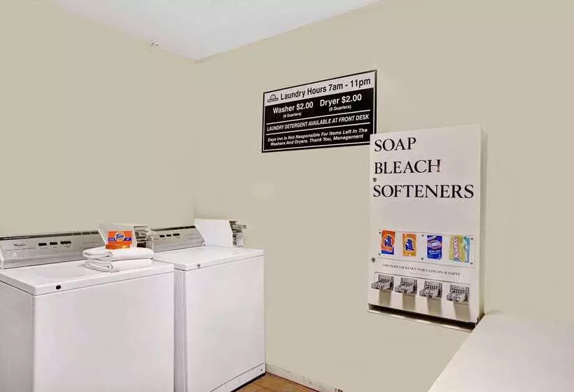 Отель Days Inn By Wyndham St Augustine I 95 Outlet Mall