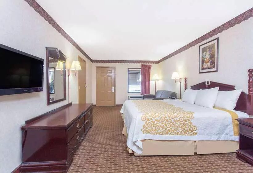 Отель Days Inn By Wyndham Thomaston