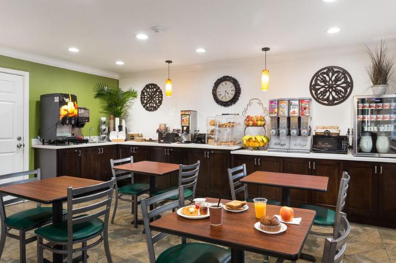 فندق Rodeway Inn San Jose Hwy 101 Tully Rd Exit