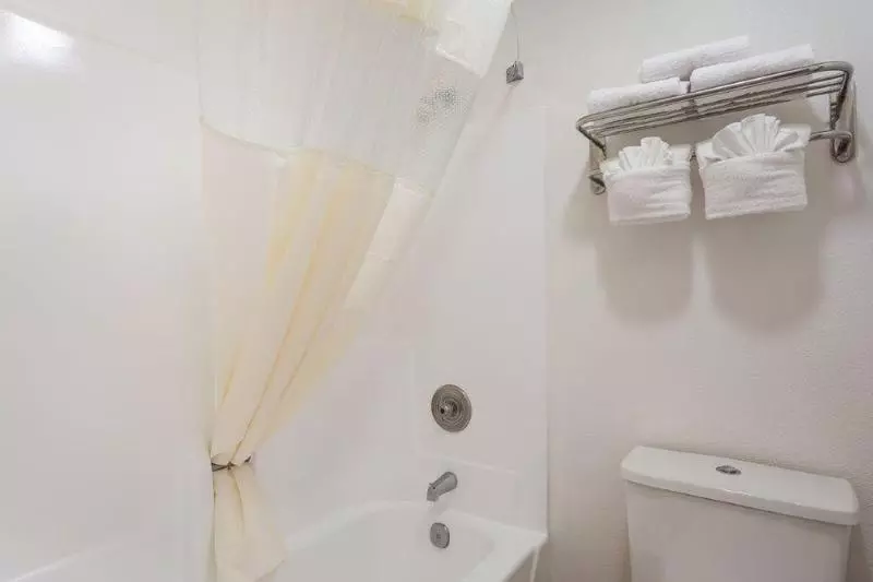 Hotel Rodeway Inn San Jose Hwy 101 Tully Rd Exit