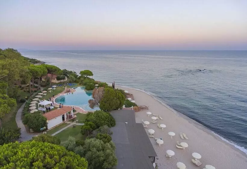 Отель Is Morus Relais