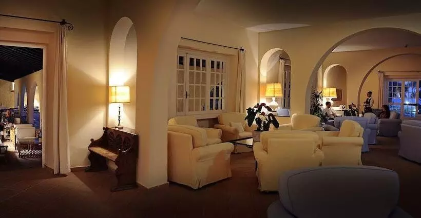 Отель Is Morus Relais