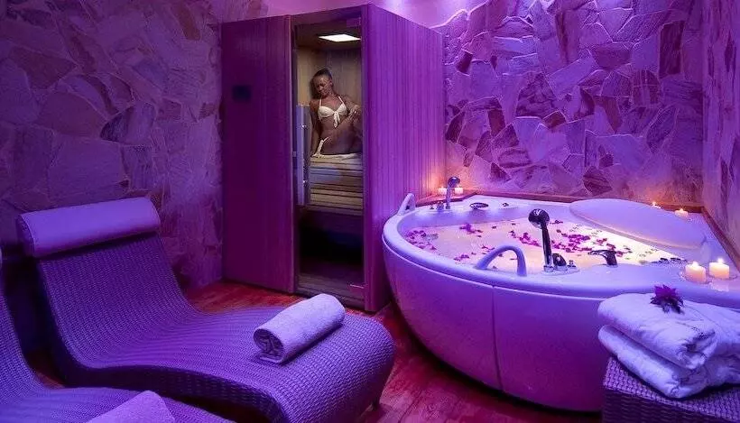 Отель Is Morus Relais