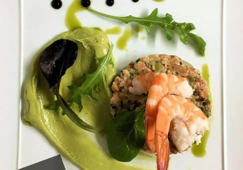 ホテル Kyriad Montauban