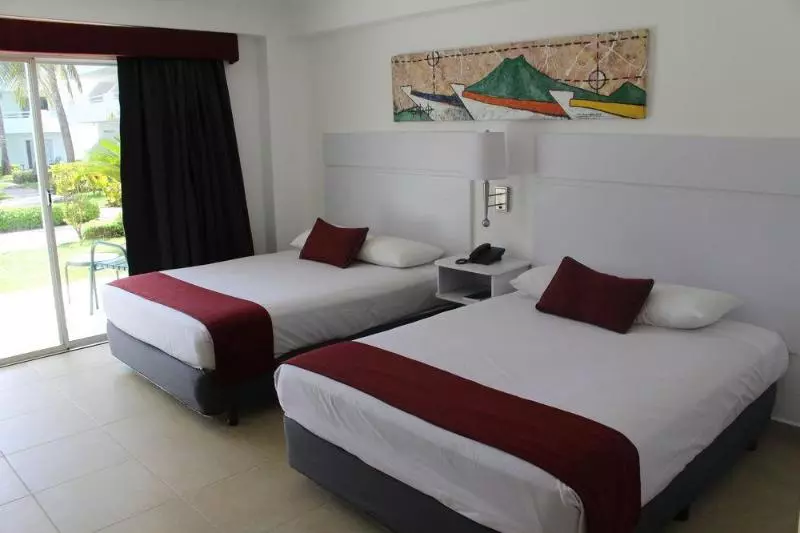 ホテル Pueblo Caribe Beach Club