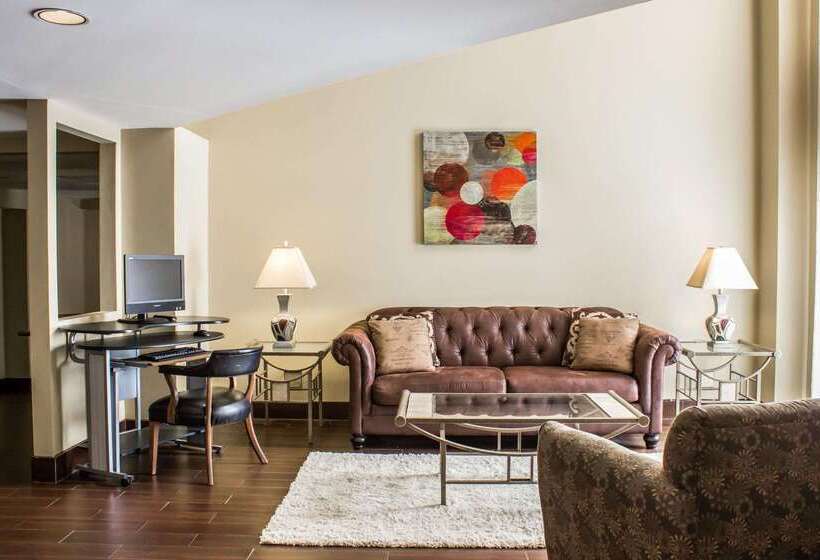 בית מלון כפרי Quality Inn & Suites