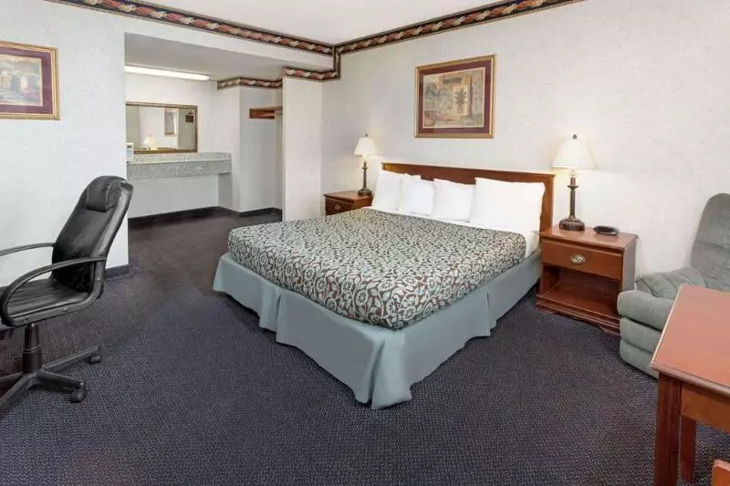 בית מלון כפרי Sunset Inn