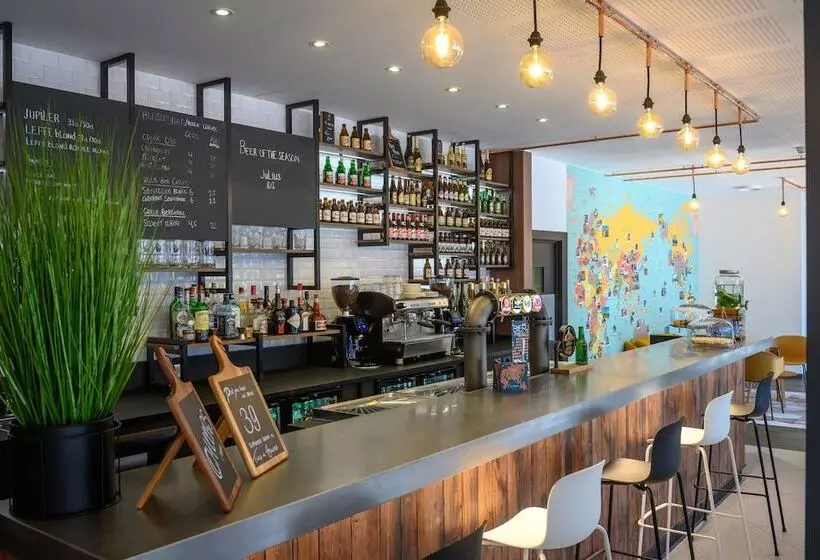 هتل Tulip Inn Antwerpen