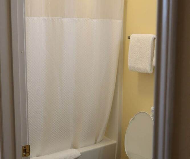 فندق Woodstream Inn