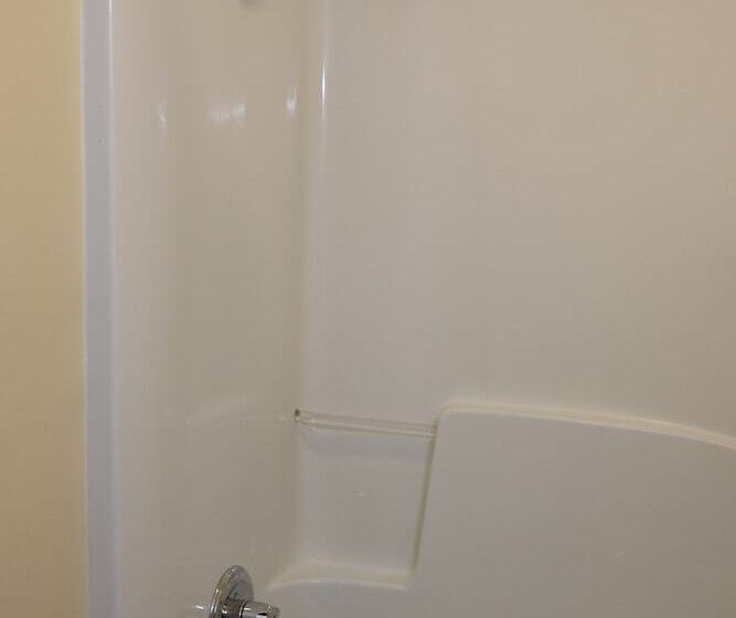 فندق Woodstream Inn