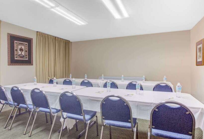 モーテル Days Inn By Wyndham Dublin Ga