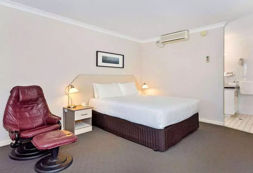 Quality Inn Railway Motel