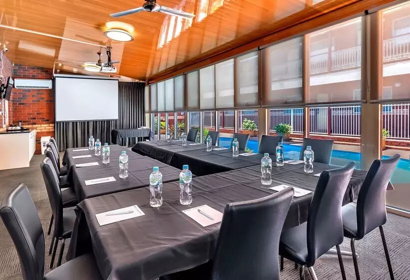 Quality Inn Railway Motel