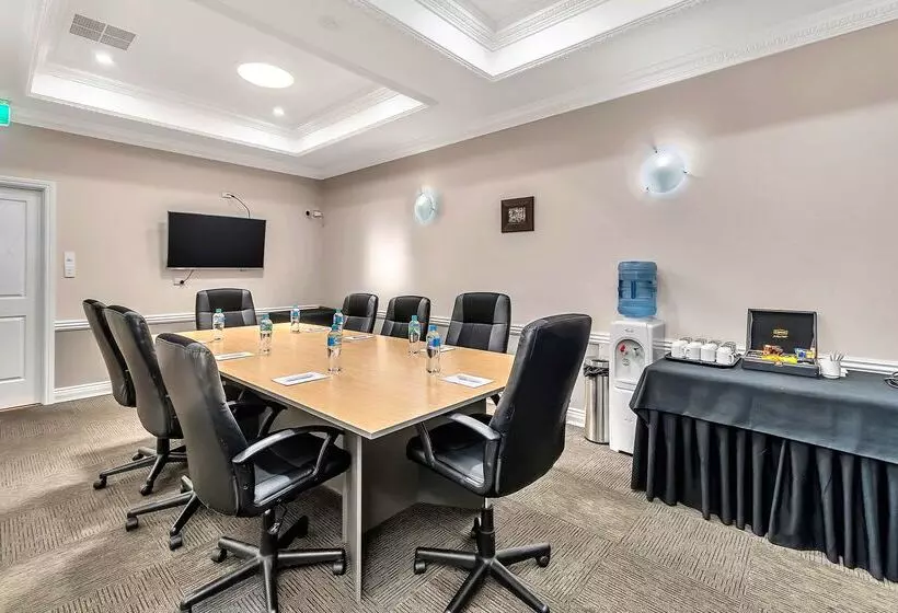 Quality Inn Railway Motel