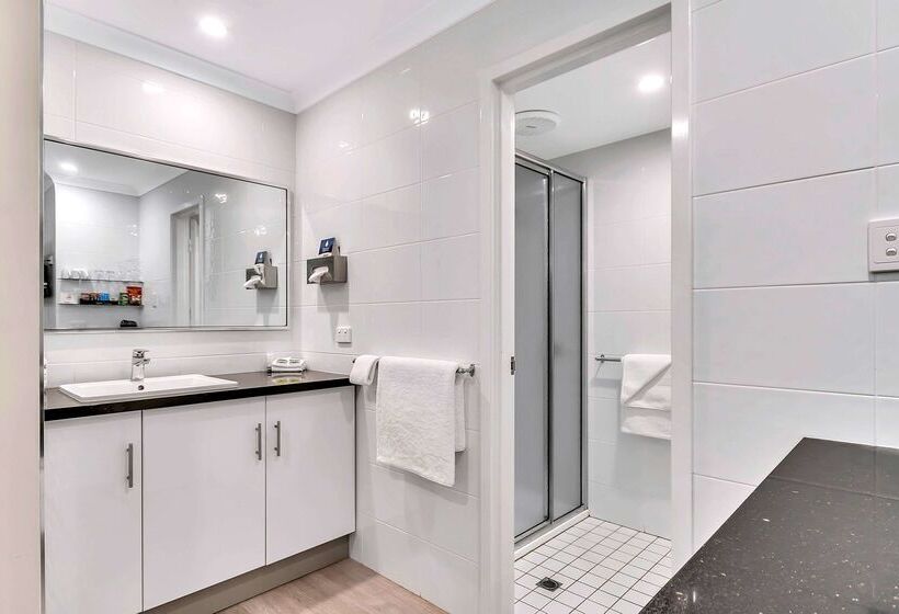 Quality Inn Railway Motel