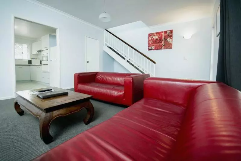 استراحتگاه The Beach Motel Hervey Bay