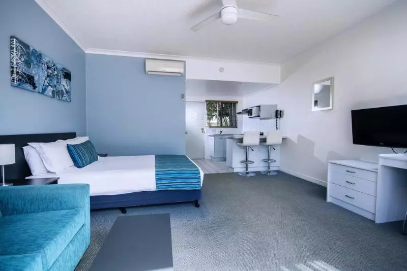 استراحتگاه The Beach Motel Hervey Bay