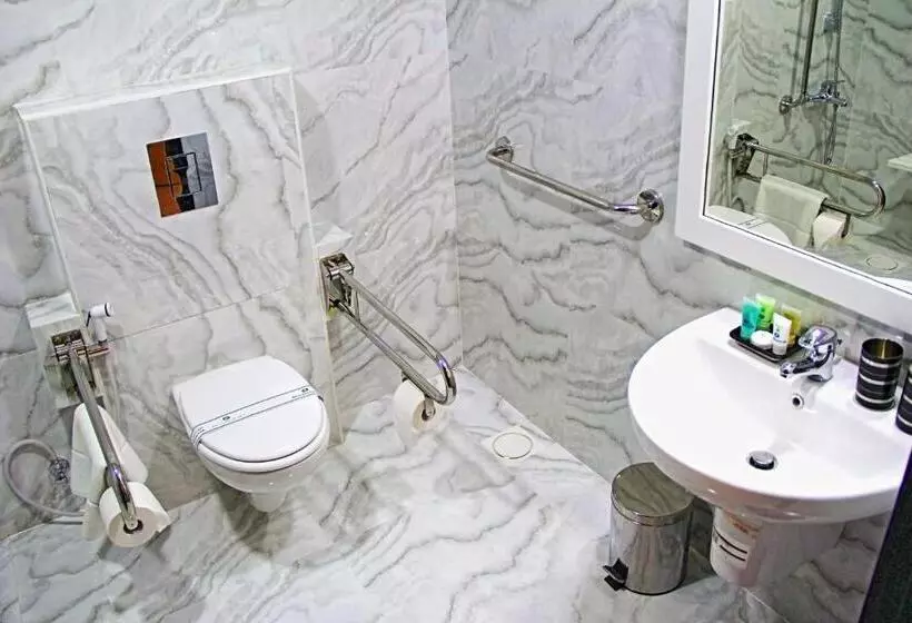 هتل Bahrain International