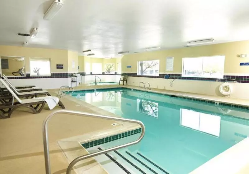 Crystal Inn Hotel & Suites   Midvalley