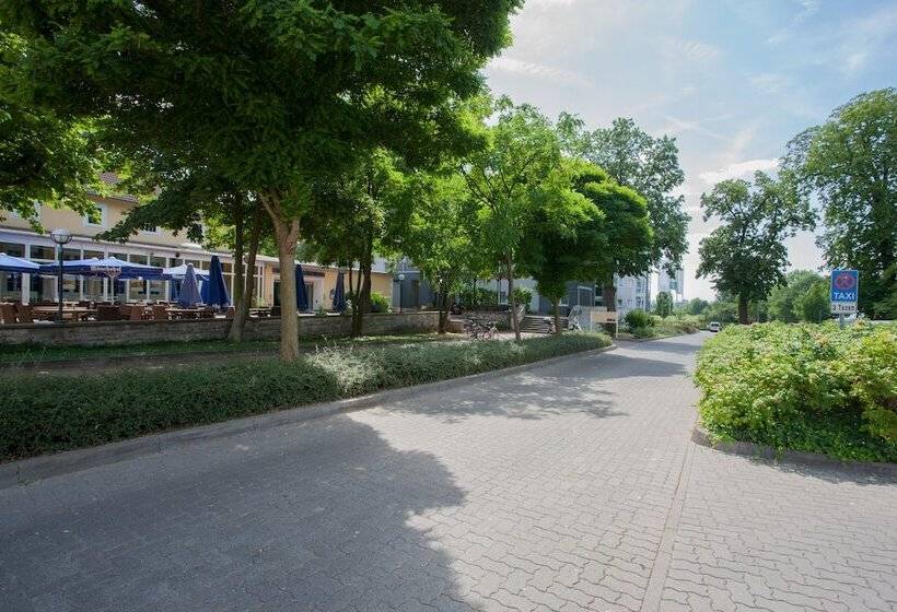 Designhotel + Congresscentrum Wienecke Xi