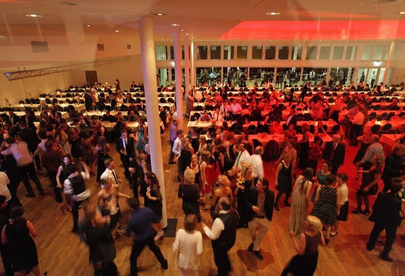 Designhotel + Congresscentrum Wienecke Xi