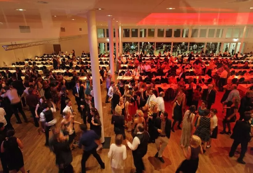 Designhotel + Congresscentrum Wienecke Xi