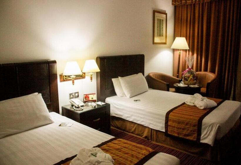 هتل Knight Armour