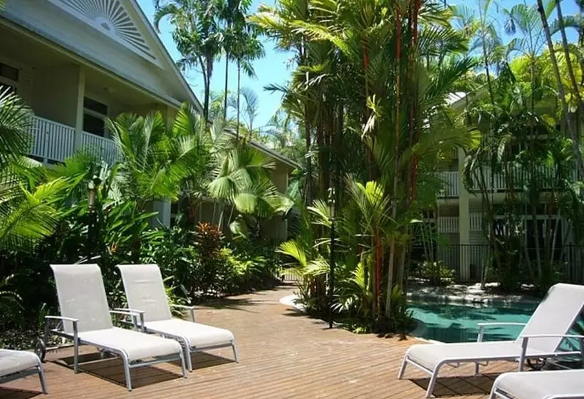 בית מלון כפרי Port Douglas Retreat