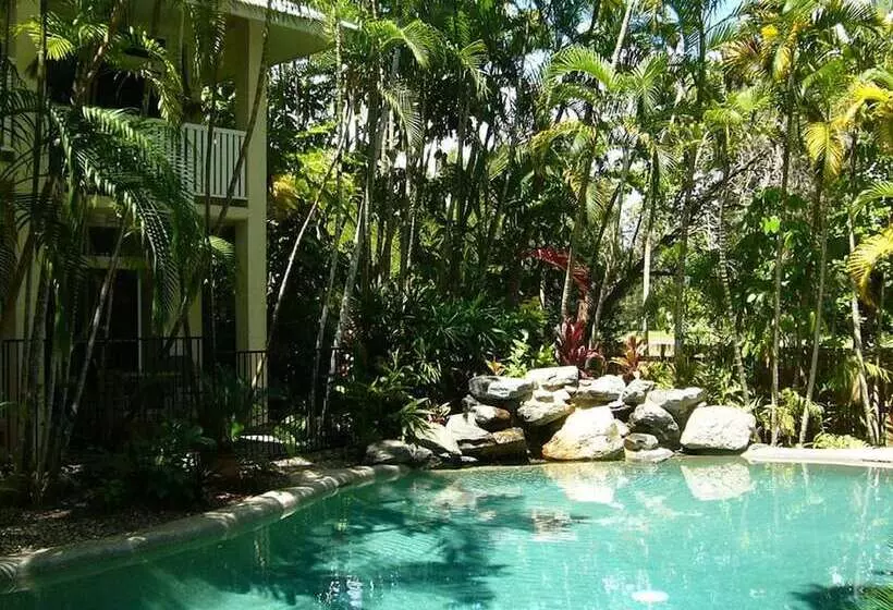 בית מלון כפרי Port Douglas Retreat