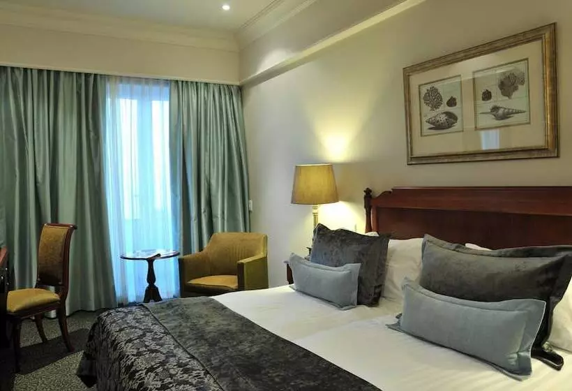 בית מלון כפרי The Edward