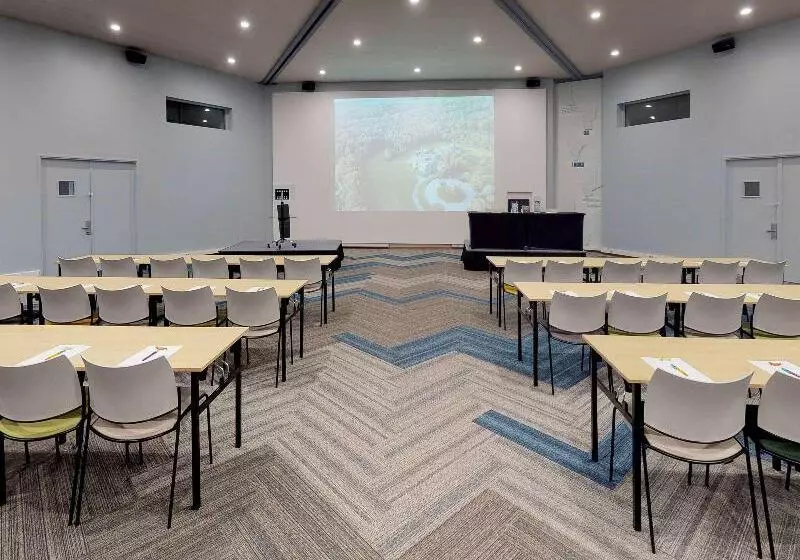 Ibis Styles Louvain La Neuve Hotel And Events