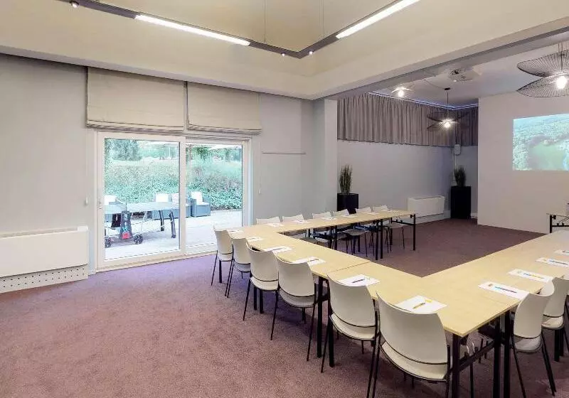 Ibis Styles Louvain La Neuve Hotel And Events