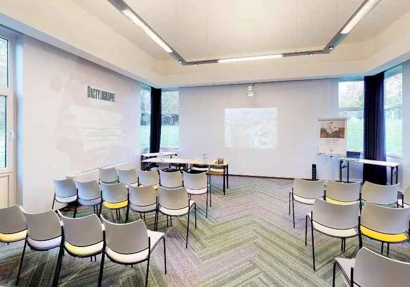 Ibis Styles Louvain La Neuve Hotel And Events