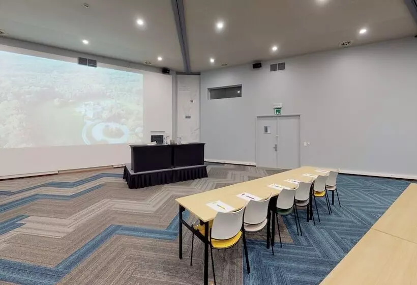 Ibis Styles Louvain La Neuve Hotel And Events