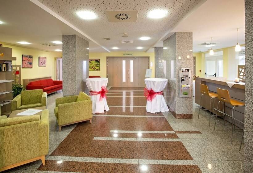 Lh Parkhotel Hluboka Nad Vltavou