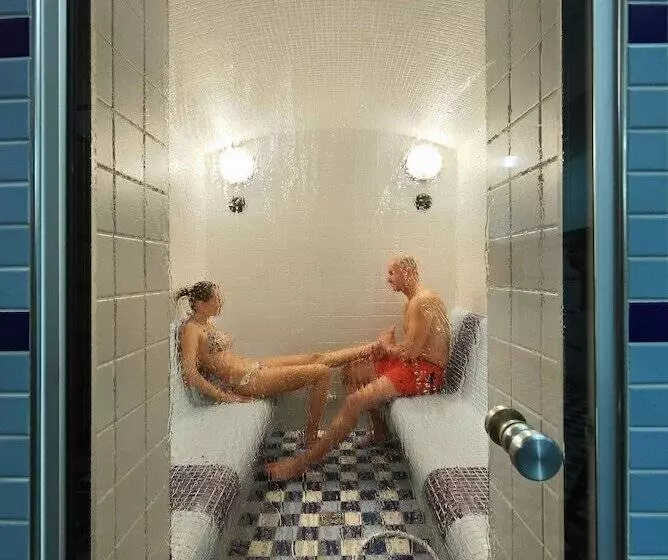 Lh Parkhotel Hluboka Nad Vltavou