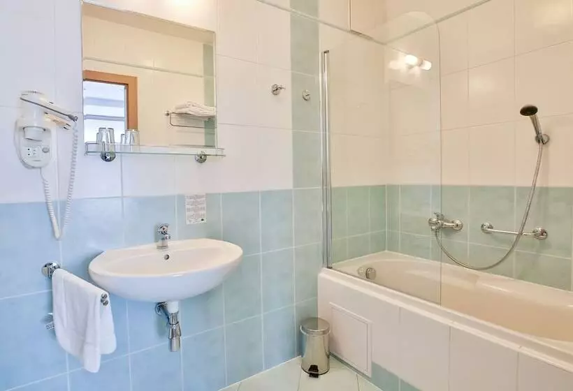 Lh Parkhotel Hluboka Nad Vltavou