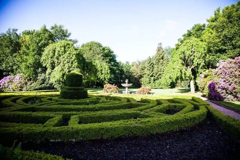 The Landmark Hotel And Leisure Club