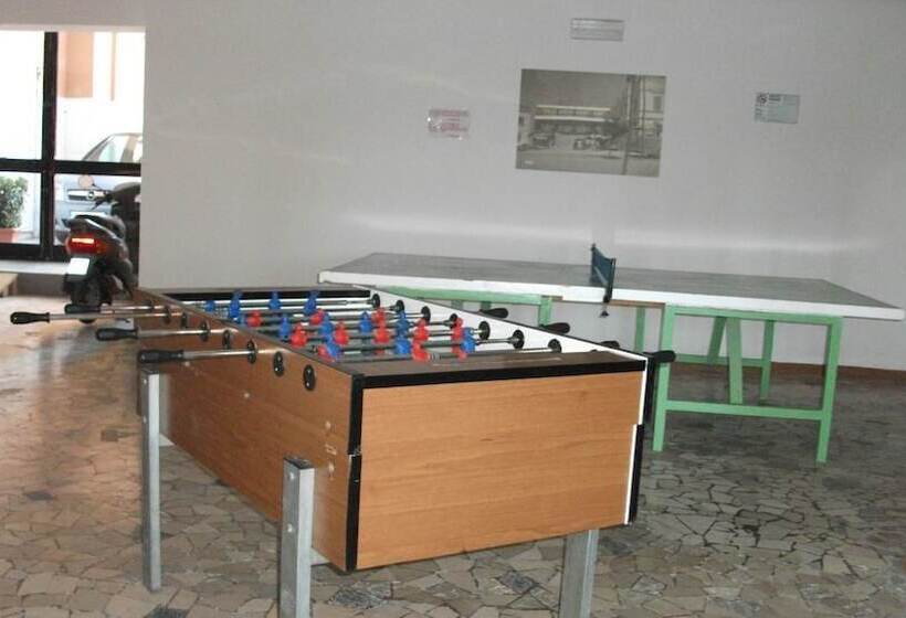 בית מלון כפרי Astoria